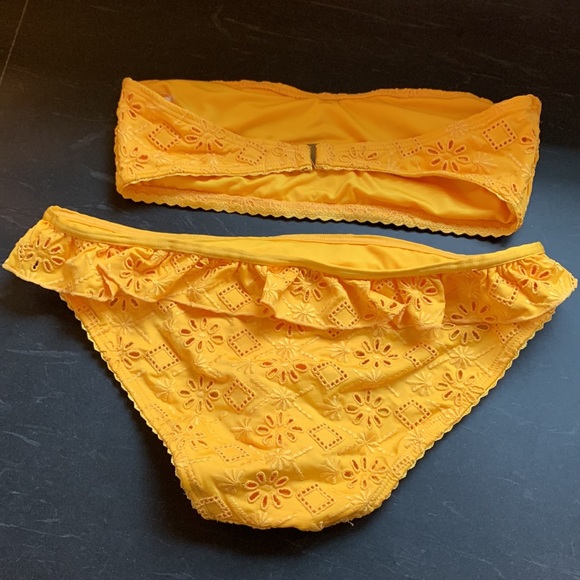 Kate Spade Bikini - Picture 2 of 3